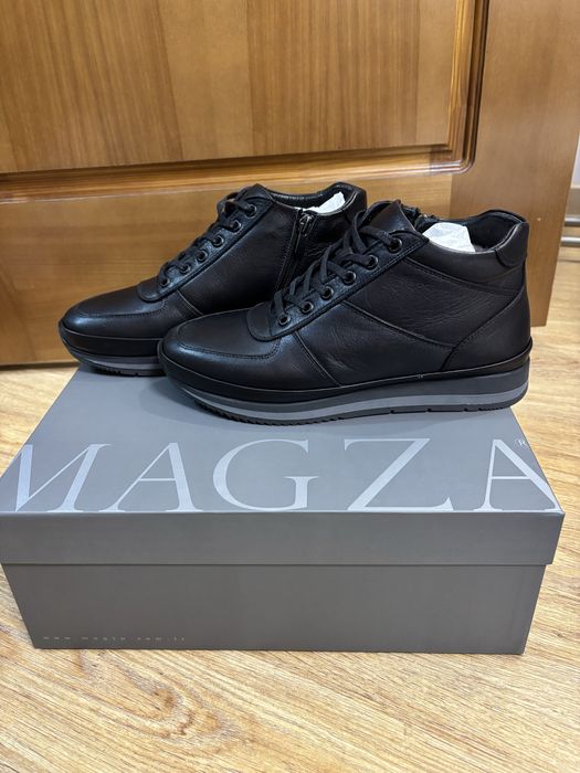 Отличная зимняя обувь размер 39