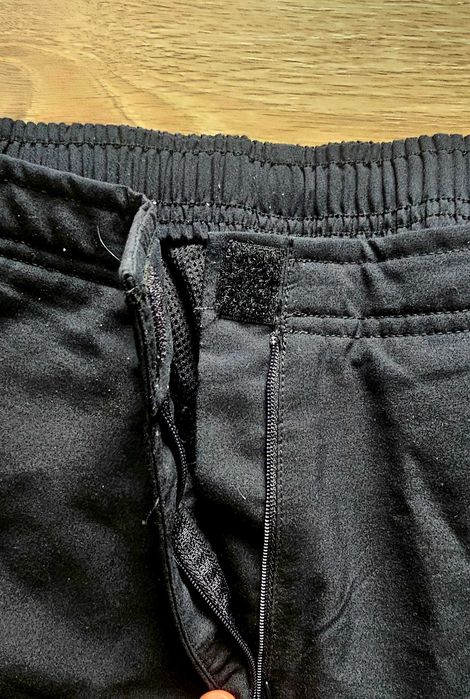 Pantaloni sport Nike, 3 sferturi damă L 40–42. negru