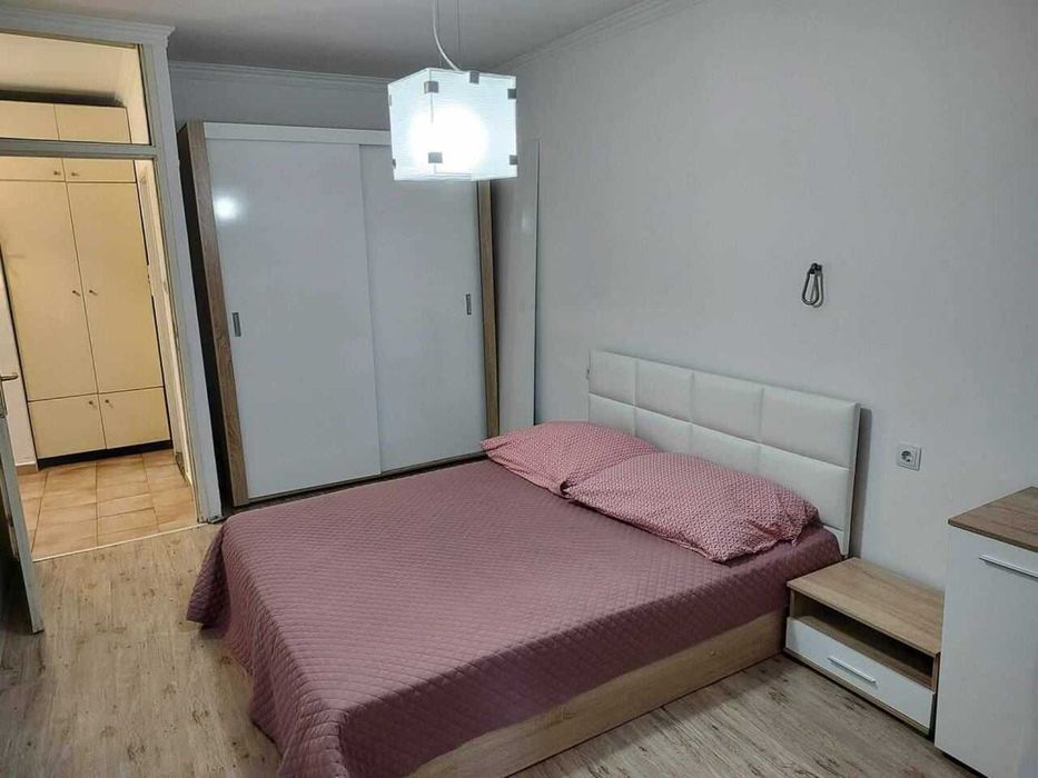 Дава се под наем Тристаен апартамент в София, Бъкстон - 89 кв.м за 585.99 € - Снимка #1