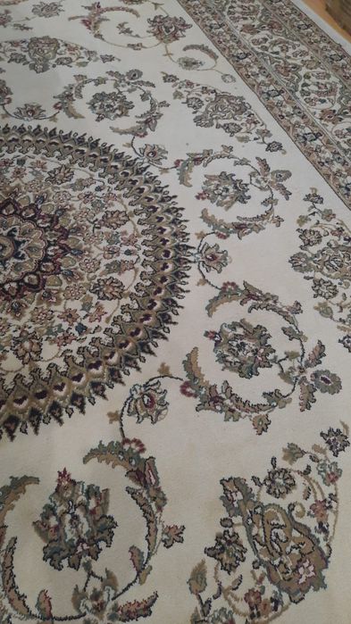 Теплый ковёр для дома уютный