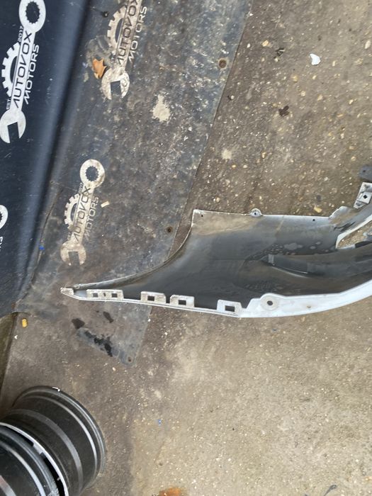 Bara spate Renault Megane 4 sedan facelift