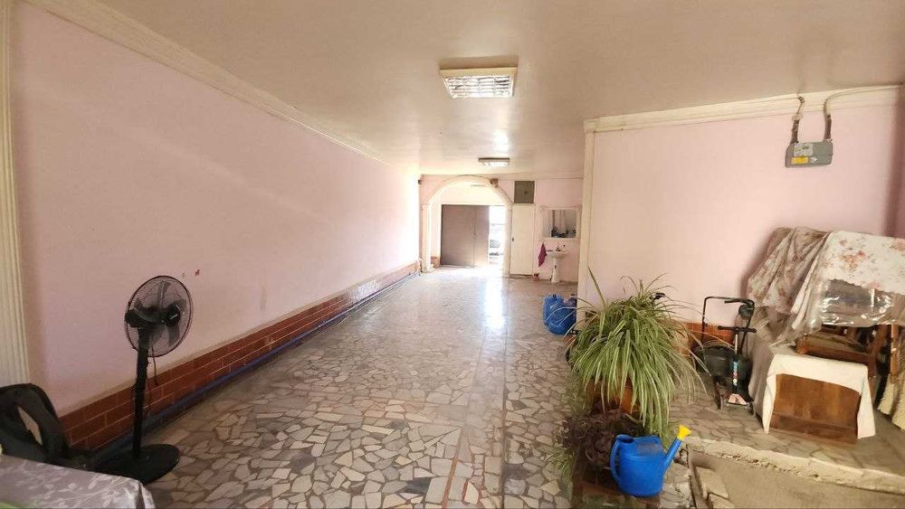 Участок 3.7 сот в Мирзо-Улугбекском районе. 60810у.е. за 1 сот (12)