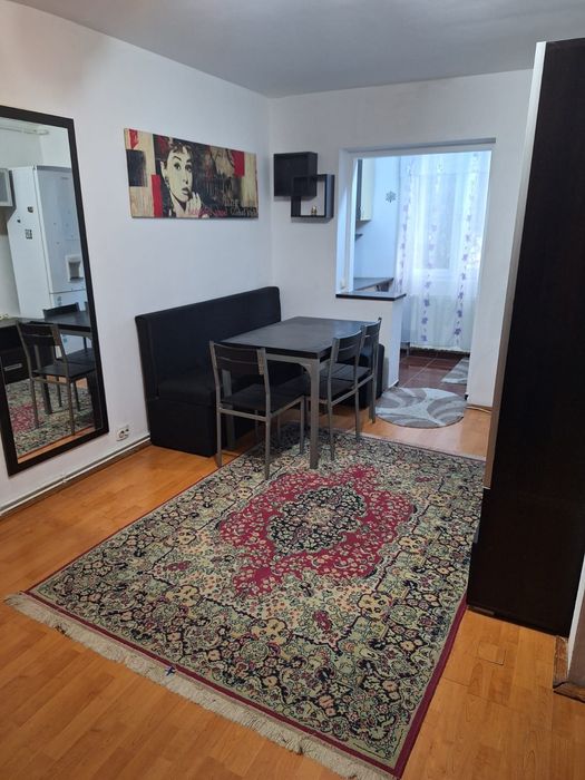 Închiriere apartament 2 camere etaj 1