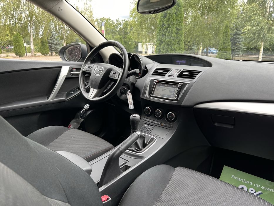 Mazda 3 - 2013 - 1.6 Benzină 163000km ! Garanție 1 an Rate fixe