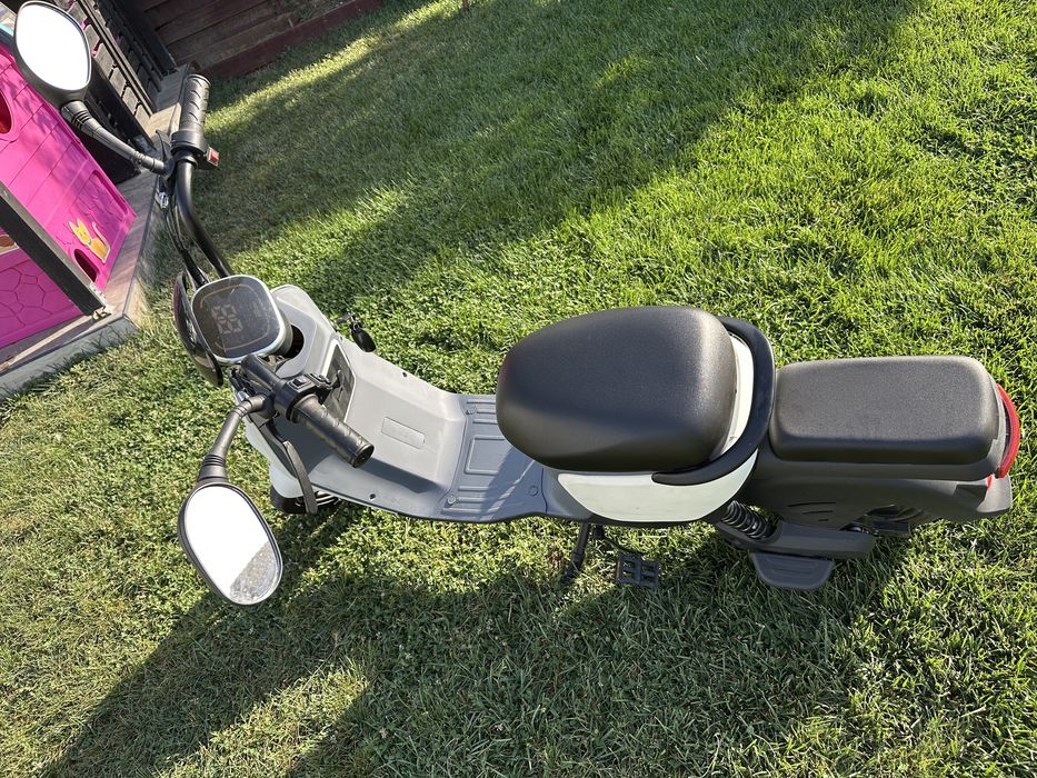 Scuter Electric motor 500W 20 Ah cu pedale/ Bicicletă Electrică