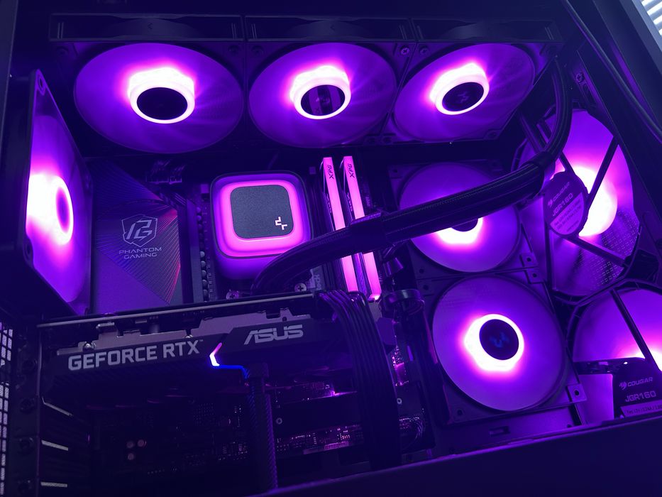 Продавам гейминг компютър – Ryzen 7 7800X3D / RTX 3060 / 32GB DDR5