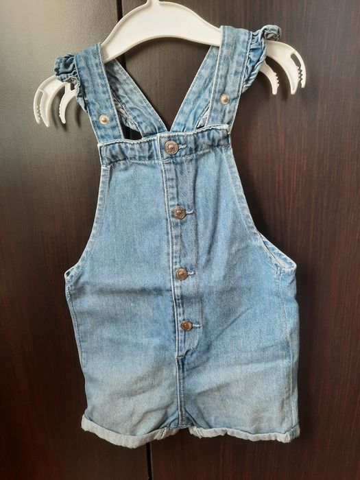 Hainute fetite in stare impecabila