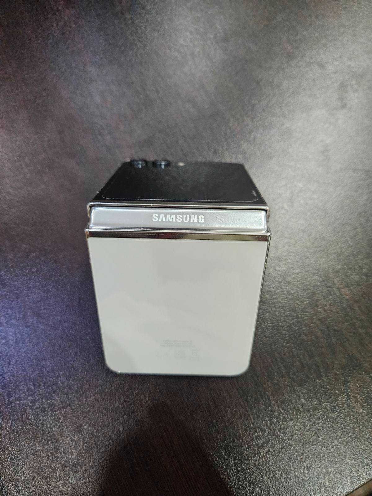 Samsung Z Flip 5 256GB