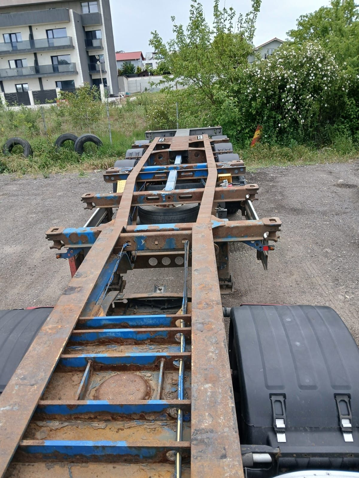 Semiremorcă transcontainer
