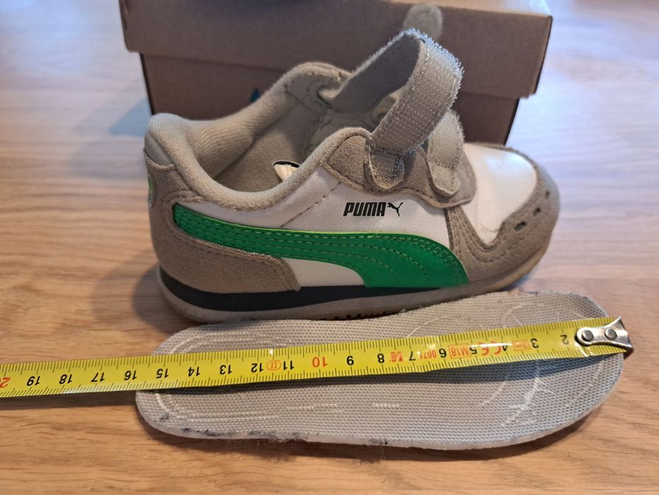 Adidasi exterior Puma , mărime 24