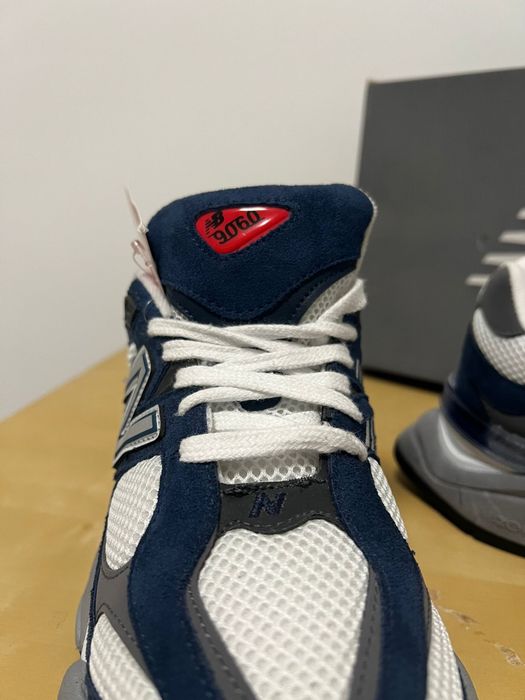 Adidasi New Balance 9060