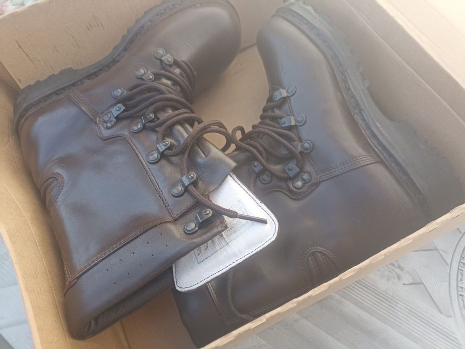 Vând bocanci militari vara _ iarna