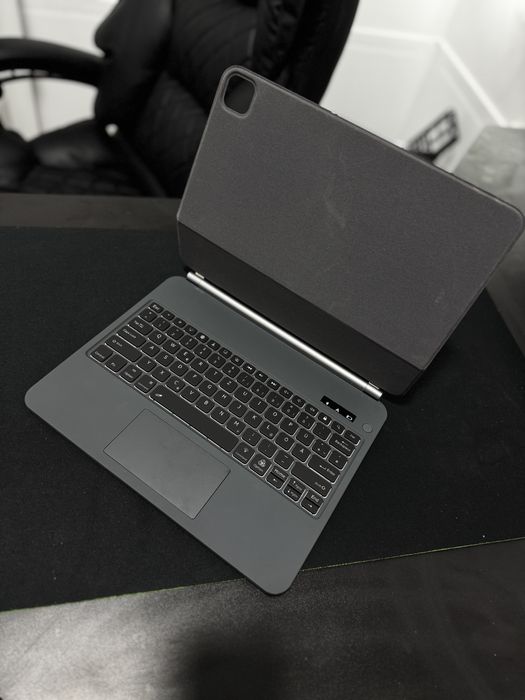 Tastatura RGB - Ipad Pro 12.9