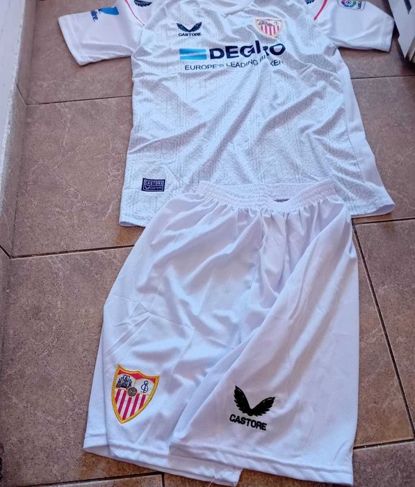 Чисто нов оригинален екип на Севиля