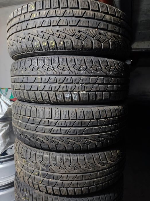 4 бр. 17 цола/205/65 Зимни гуми Pirelli Sottozero 
225/60/17 94Н