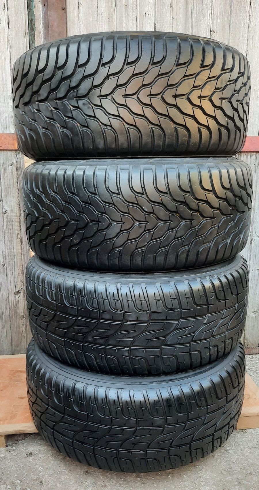 4 броя 285 55 18 Yokohama Pirelli 10mm