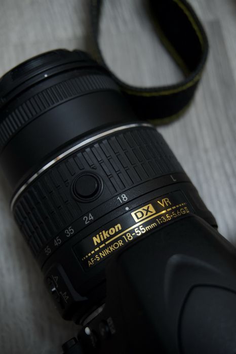 Nikon D3200 + Obiectiv 18-55mm VR II + Accesorii Complete