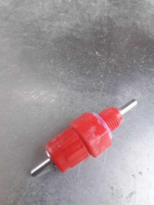 Нипельные поилки