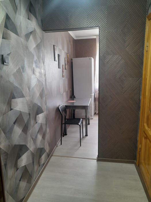 Продам 1 ком квартиру в 11 микрорайоне