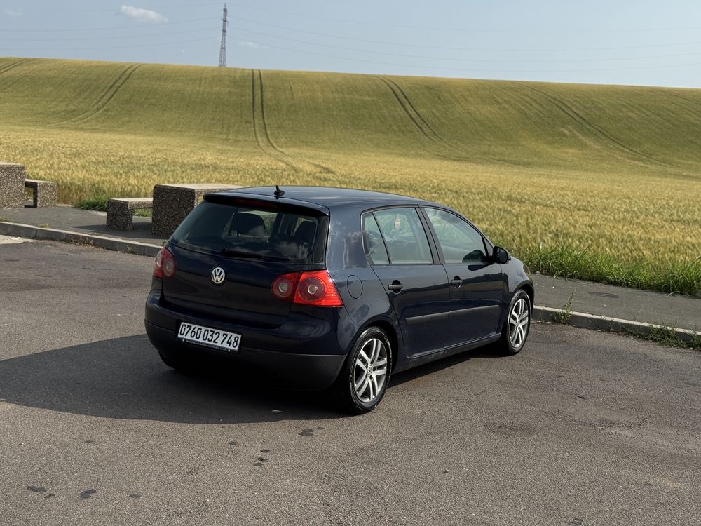 Volkswagen Golf 5 2.0 TDi BKD
