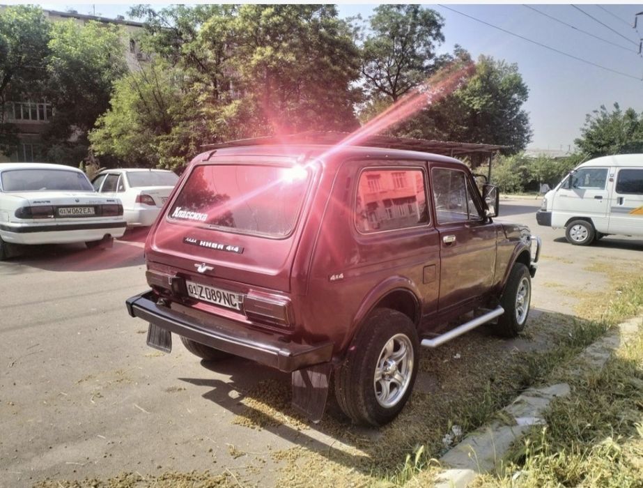 Продаю Ниву 2121