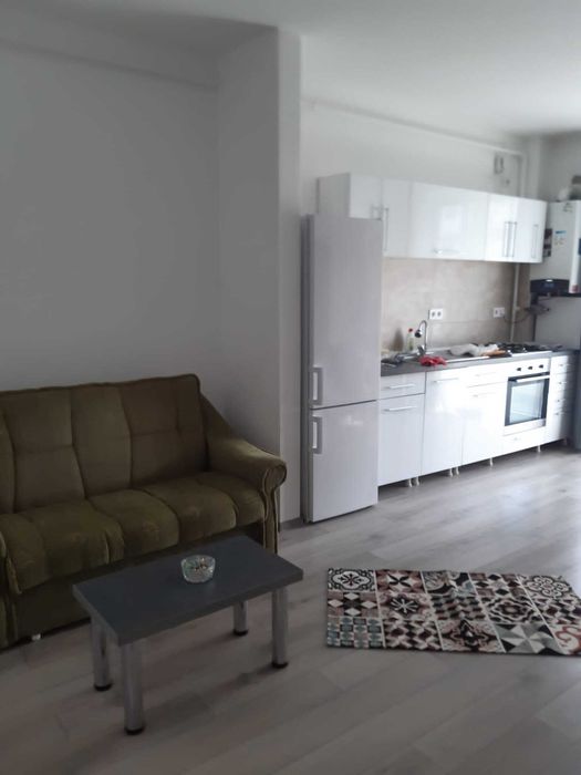 Inchiriez apartament cu 1 camera pe termen scurt