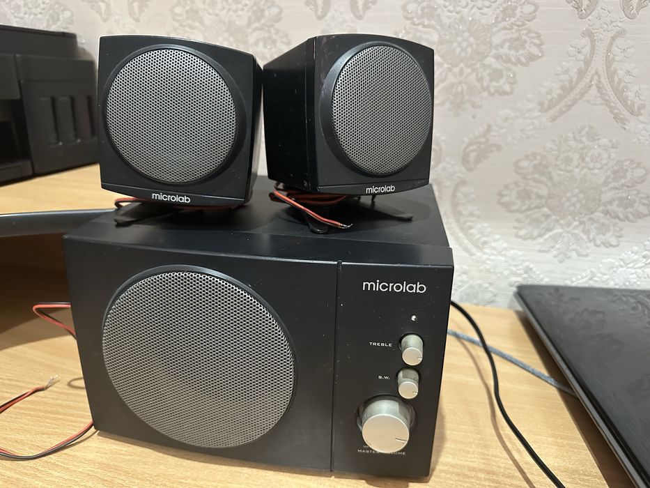 Продаётся сабвуфер с колонками  б/у