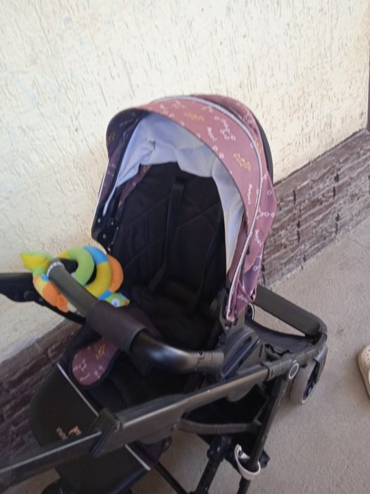 Продам коляску шезлонг и кроватку для малыша за все 15000