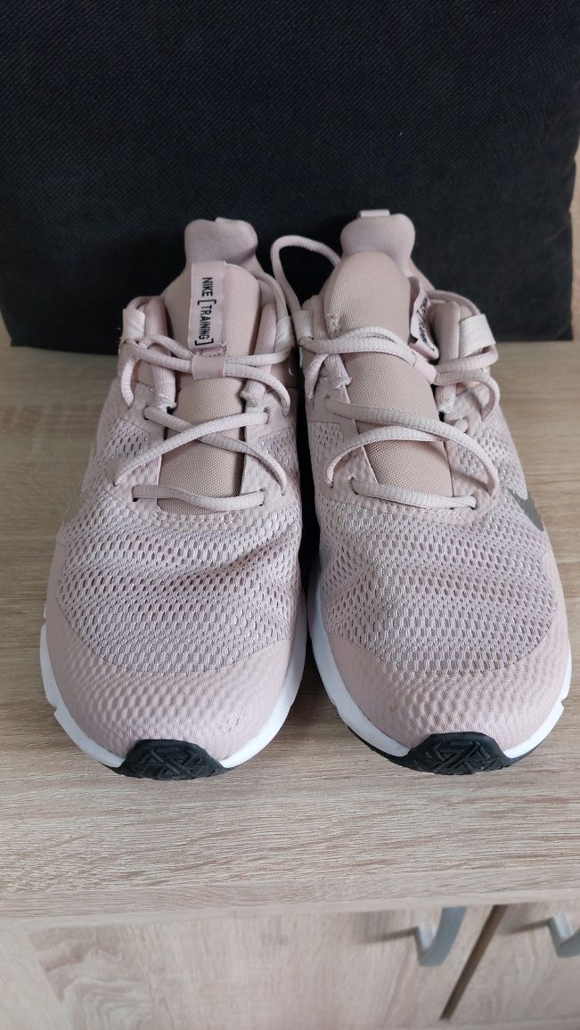 Дамски обувки Nike 41 размер