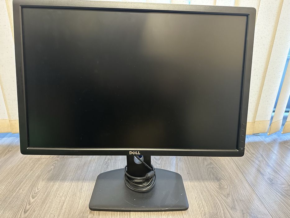 Монитор Dell