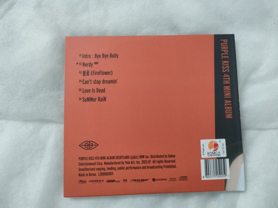Vând CD Kpop cu PURPLE KISS Greekyland 4th Mini Album Digipack Version