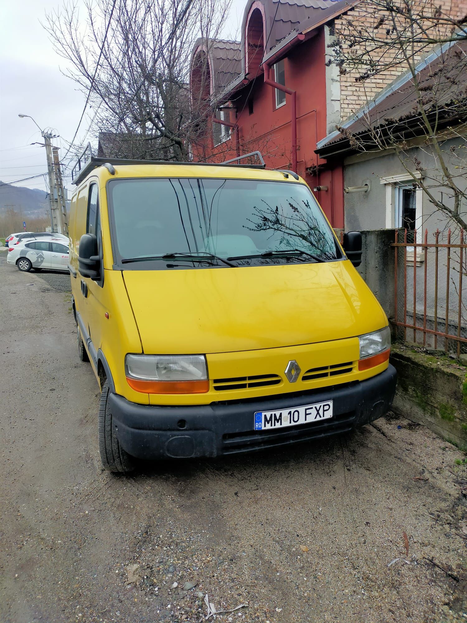 Vând Renault master