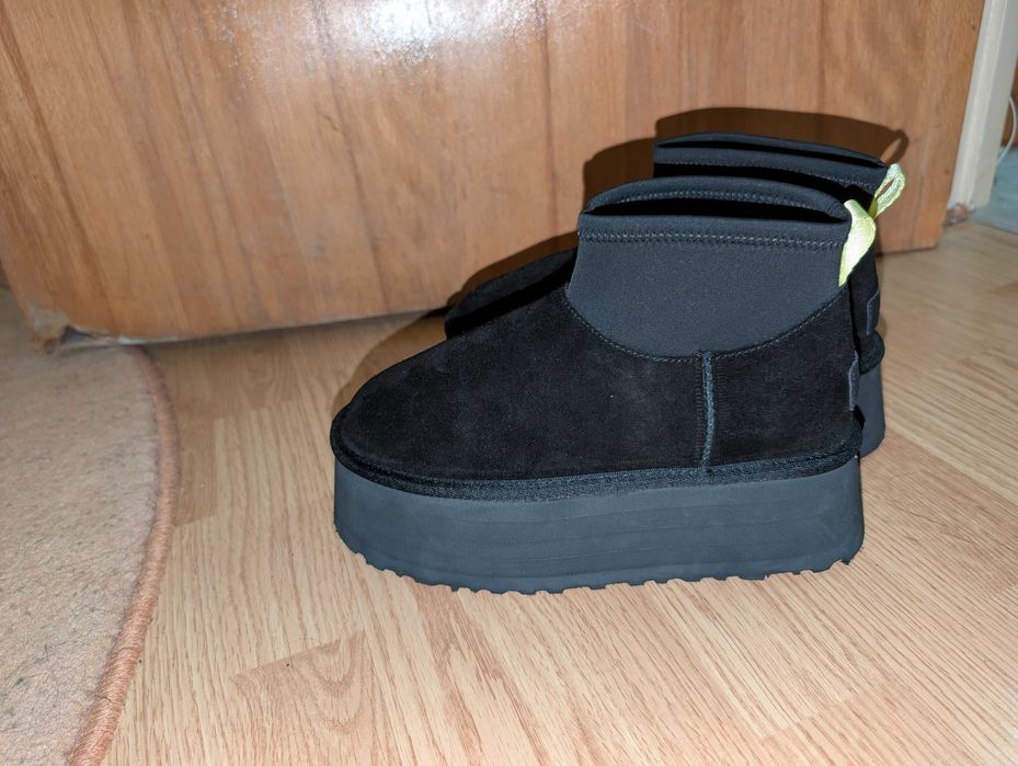 UGG Clasic Mini Dipper 38