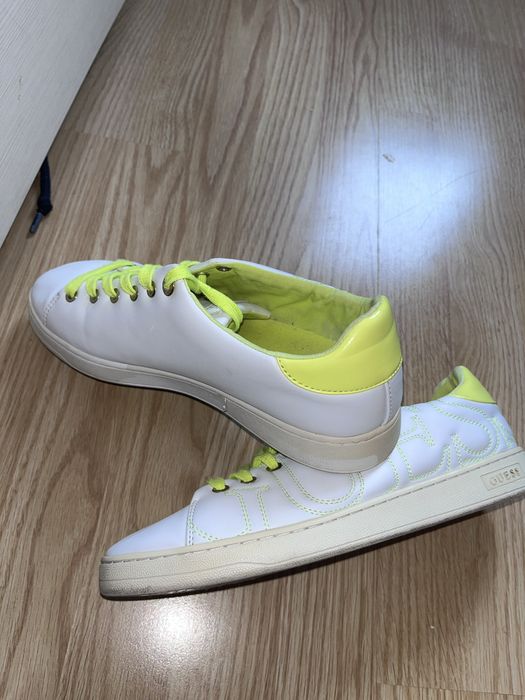 Adidasi barbat guess