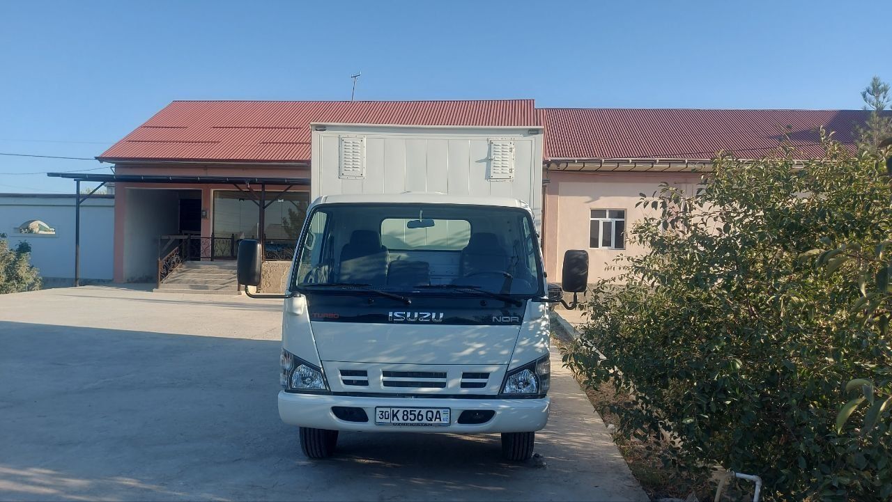 Isuzi 2017-yil 20000 yurgan holati Ideal aybi yuq toza moshin