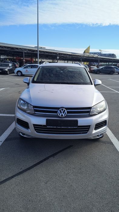 Vând  VW Touareg