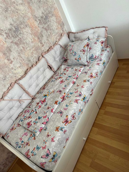 Patut cu sertare pentru copii 180 x 75 cm + saltea + 5 lenjerii de pat