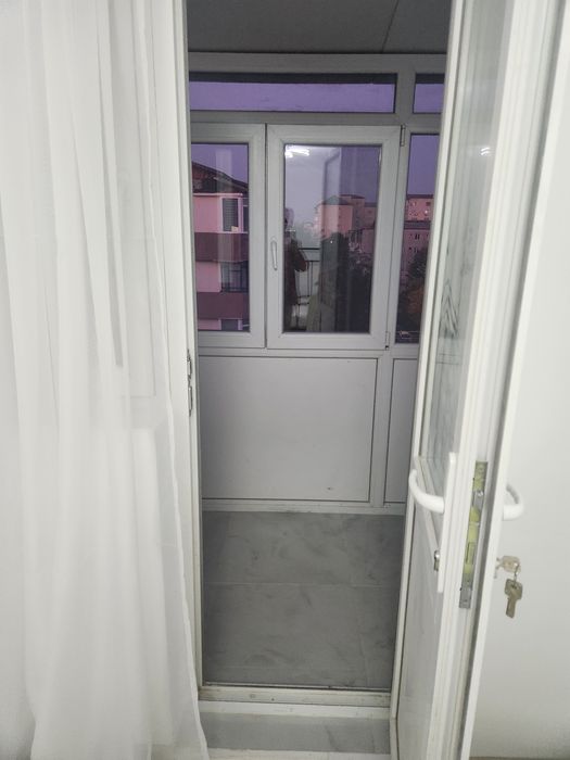 Apartament două camere, recent renovat.