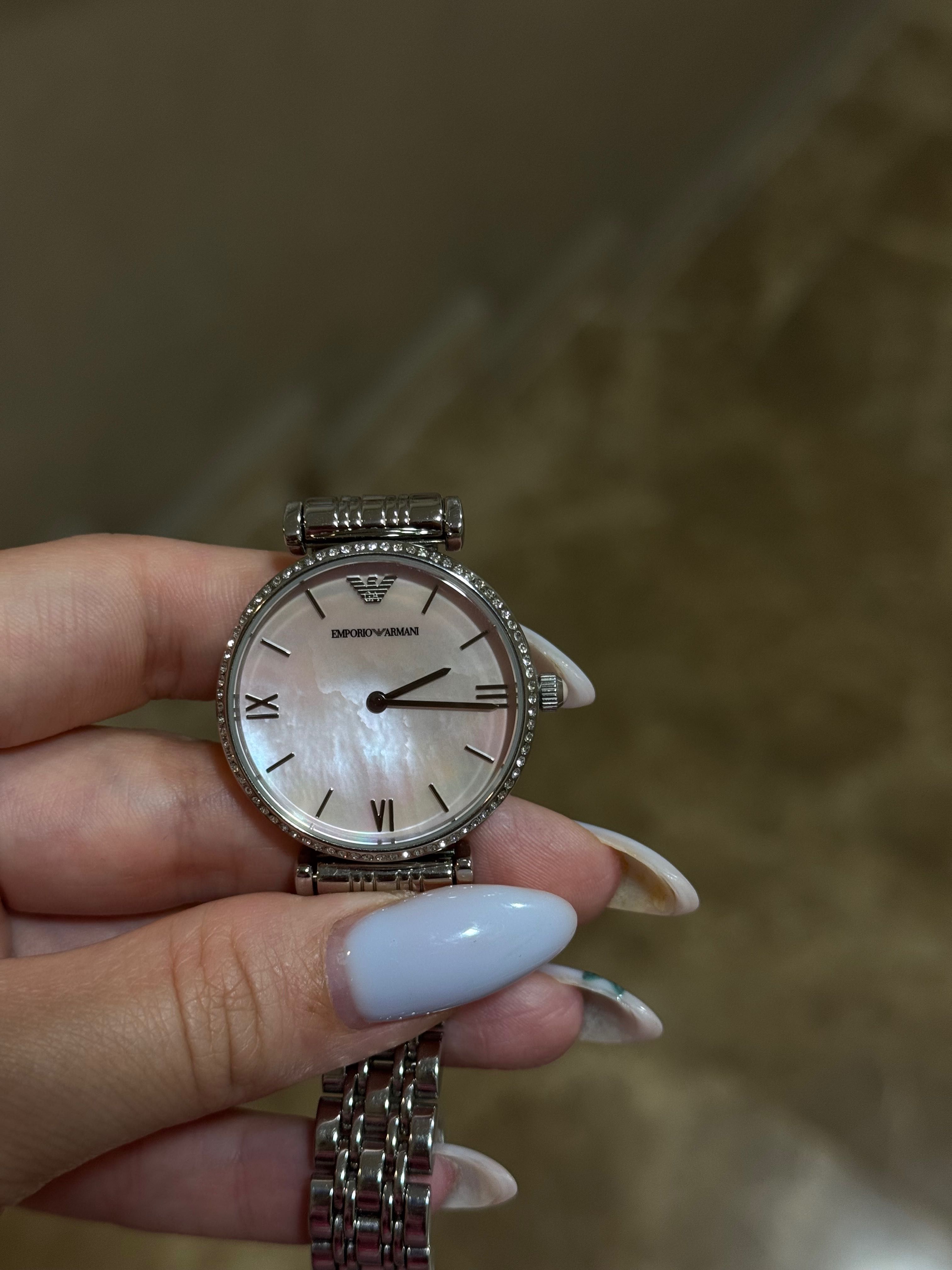 оригинален дамски часовник emporio armani