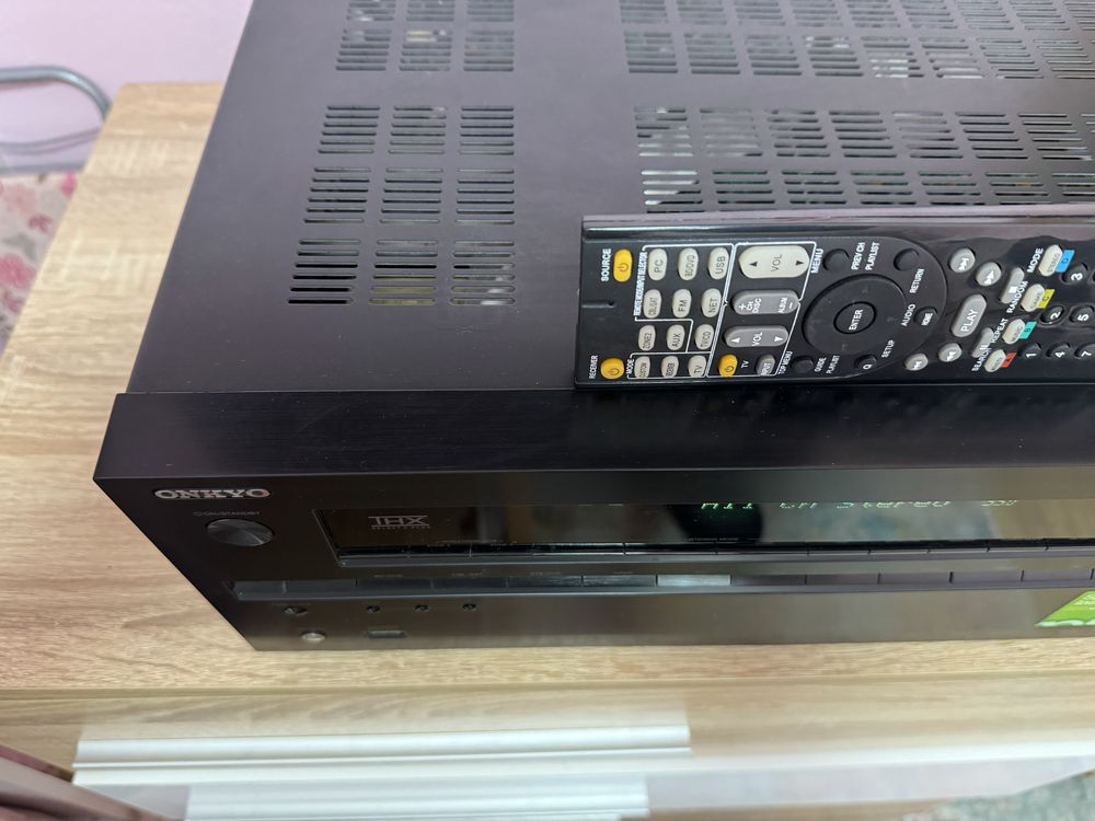 Onkyo TX-NR717 Качествен ресивър