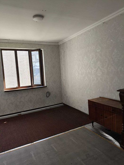 Сдаю 1 комнатную квартиру на Карасу 6 !