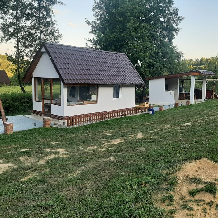 Cabana lângă Bucium.