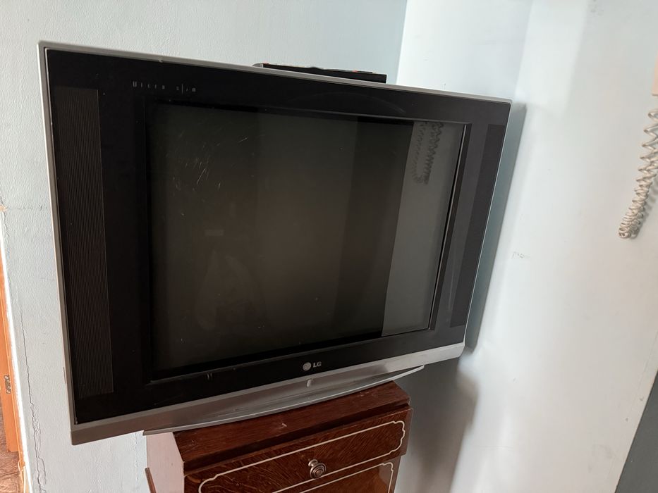 Телевизор большой LG