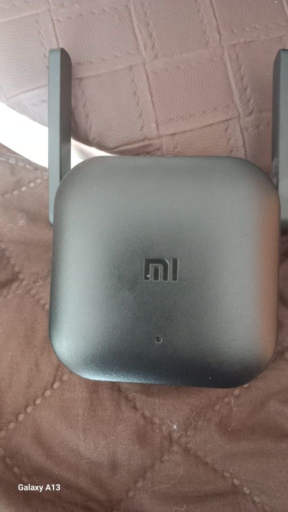 Продавам мощен рутер усилвател  марка Xiaomi