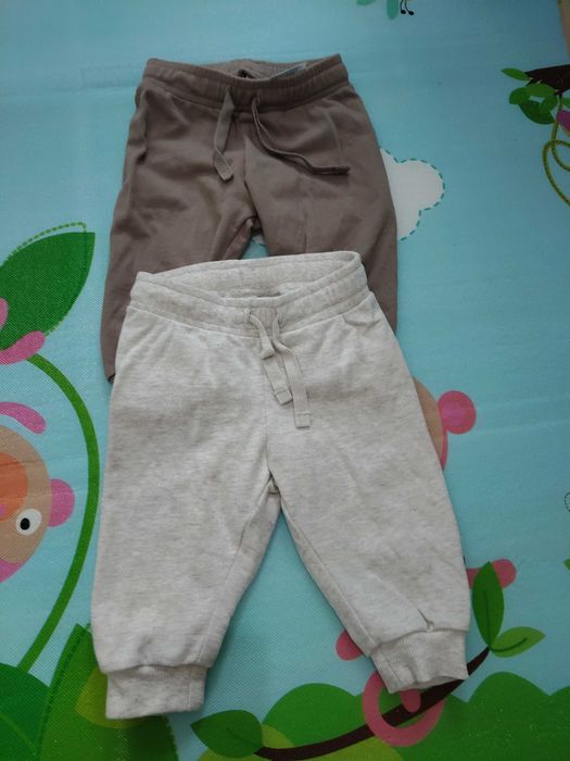 Vând 2 perechi pantaloni h m trening