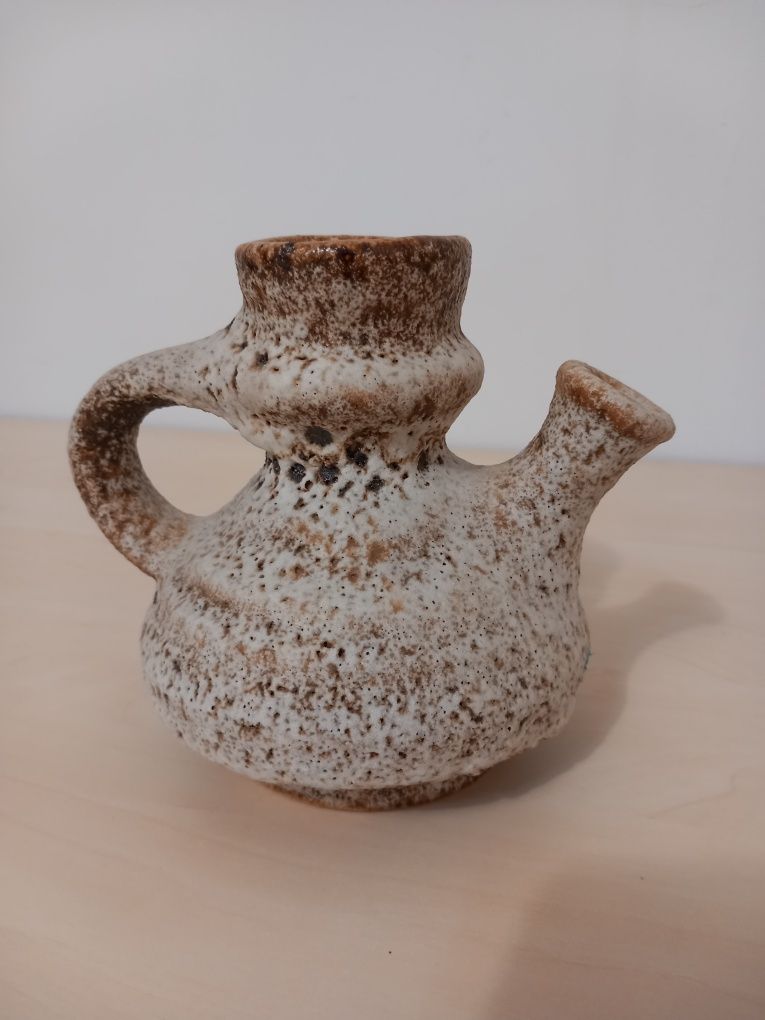 Vaza cu aspect rustic din ceramica