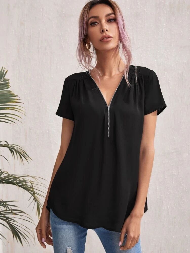 Tricou negru cu fermoar