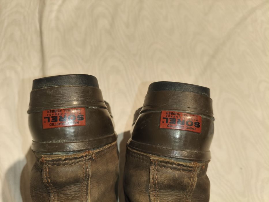 Bocanci Sorel Steel Shank Made in Canada mărime 9 impermeabil cauciuc