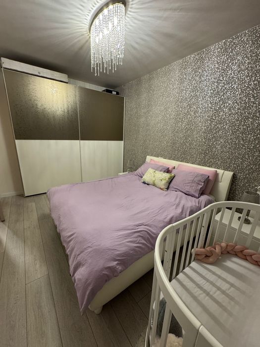 Inchiriez apartament pe strada Buna Ziua