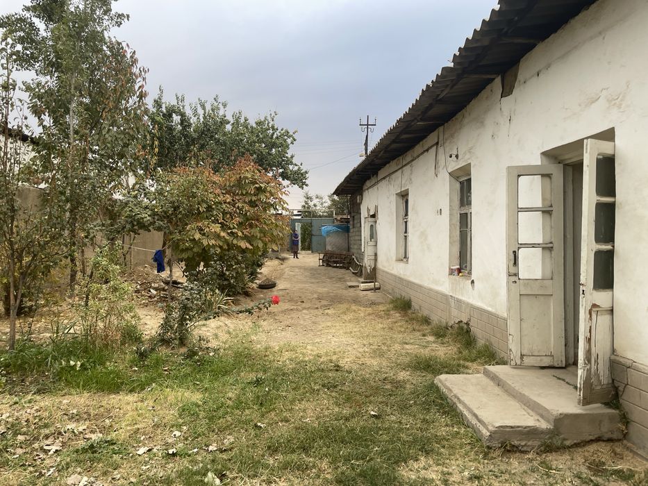 Nazarbekda yer hisobida sotiladi srochna